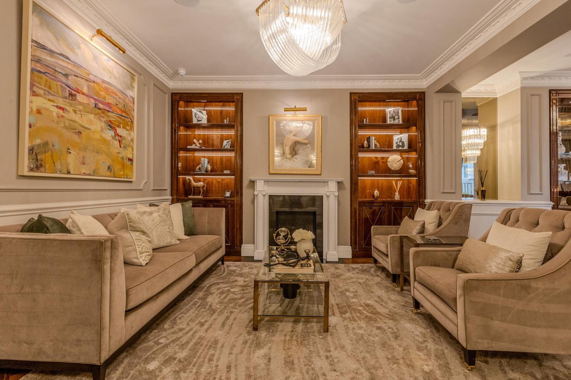 Apartment Exquisite 5br With Outdoor Terrace, Mayfair London