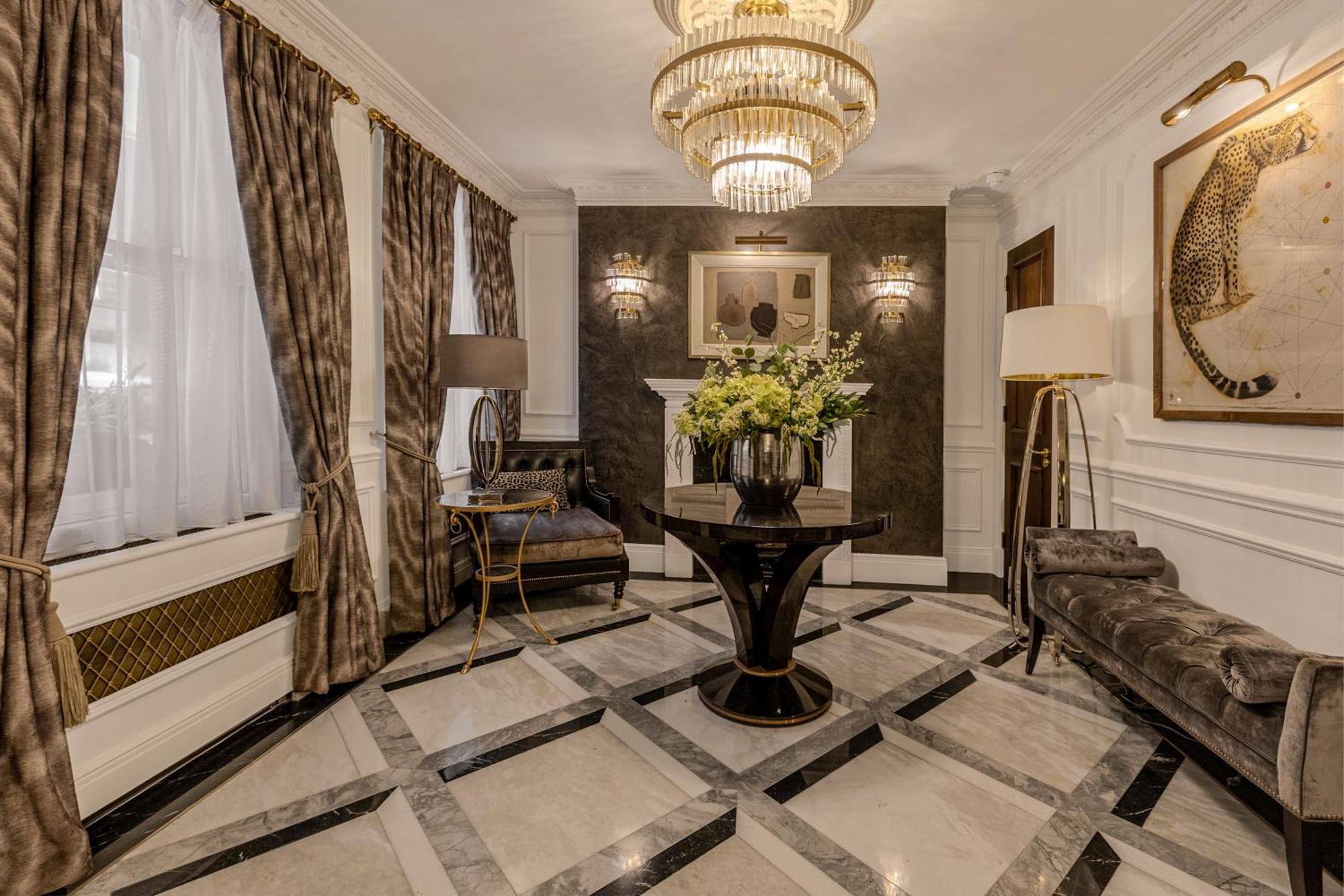 Apartment Exquisite 5br With Outdoor Terrace, Mayfair London