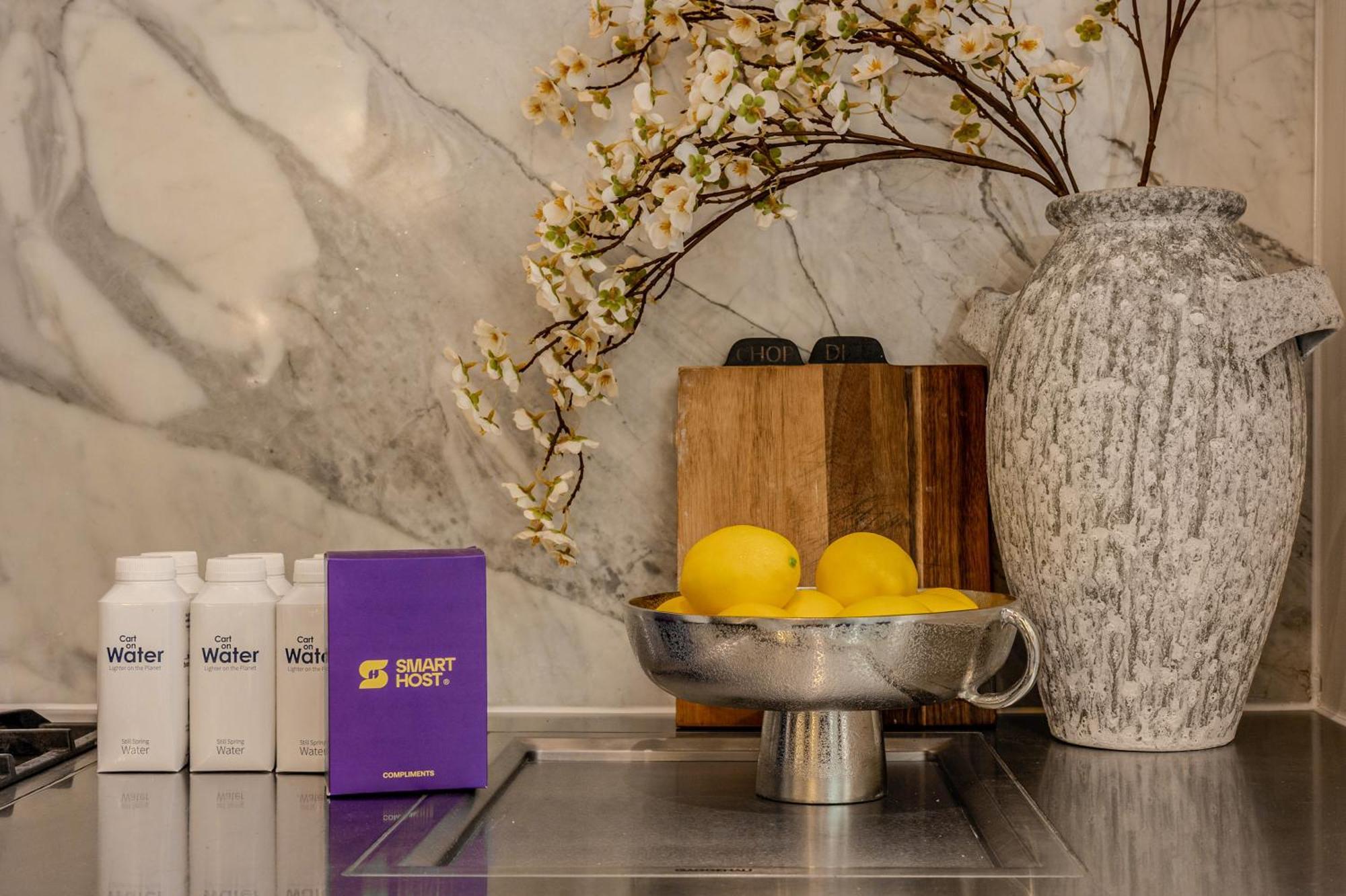 Apartment Exquisite 5br With Outdoor Terrace, Mayfair *